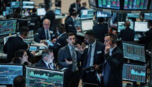 Aktien: Rekorde trotz KI-Angst – wieso es jetzt lohnt, das Depot abzusichern